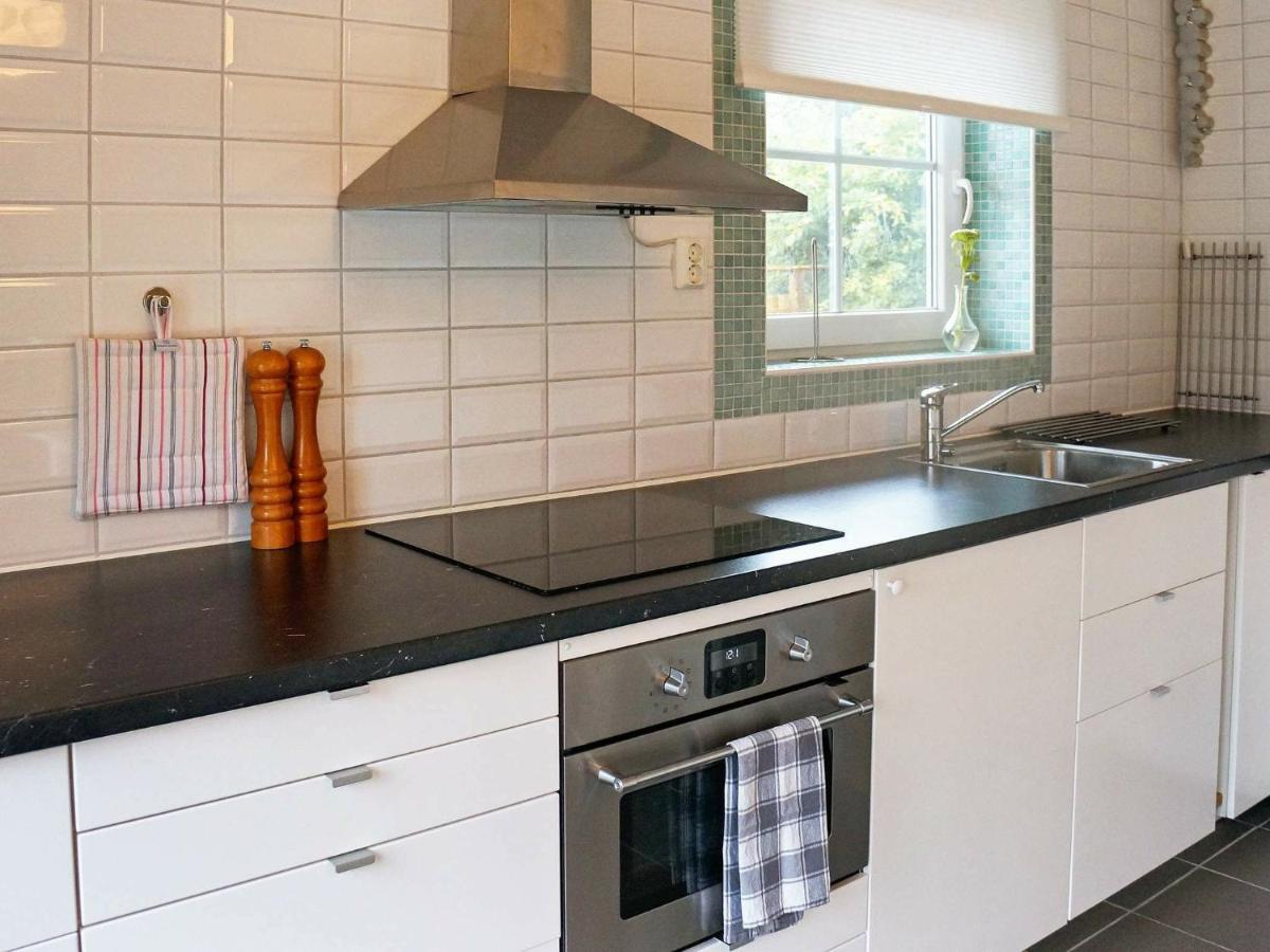4 Person Holiday Home In Sk Rhamn Шергамн Екстер'єр фото